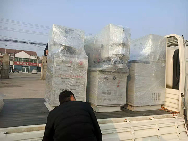 泰山海特牌F6L912機(jī)油泵試驗(yàn)臺(tái)、噴油泵試驗(yàn)臺(tái)等設(shè)備同時(shí)發(fā)貨